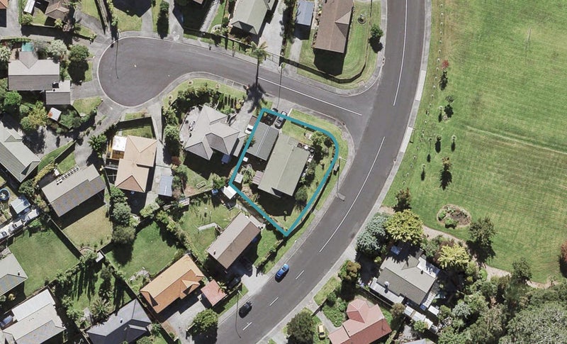 2 Stockton Place, Glendene, Auckland - Carousel 1