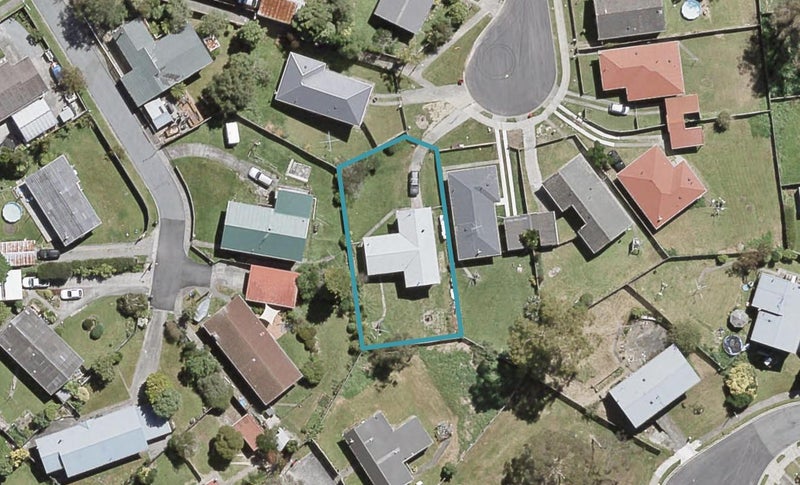 53 Speargrass Grove, Timberlea, Upper Hutt - Carousel 1