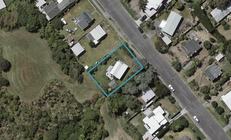 30 Waimea Road, Waikanae Beach, Waikanae - Carousel 1