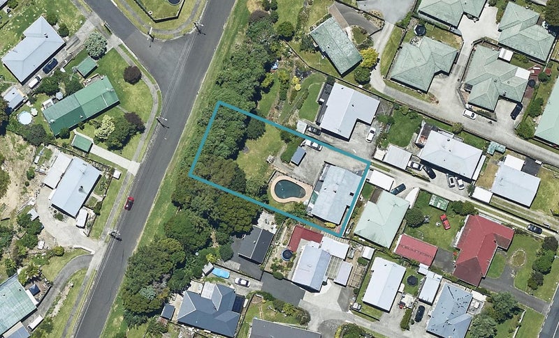 41 Coopers Road, Gate Pa, Tauranga - Carousel 1