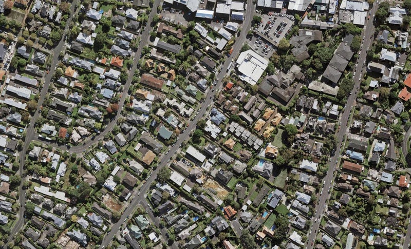 2/30 Clonbern Road, Remuera, Auckland - Carousel 1