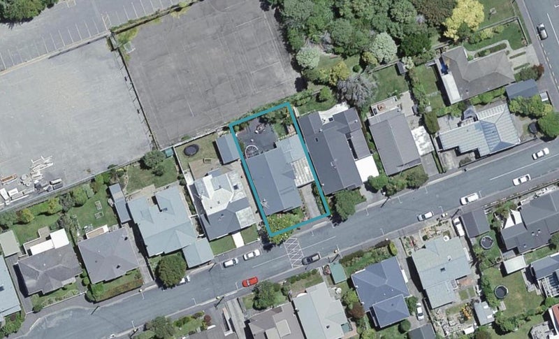10 Scapa Terrace, Karori, Wellington - Carousel 1