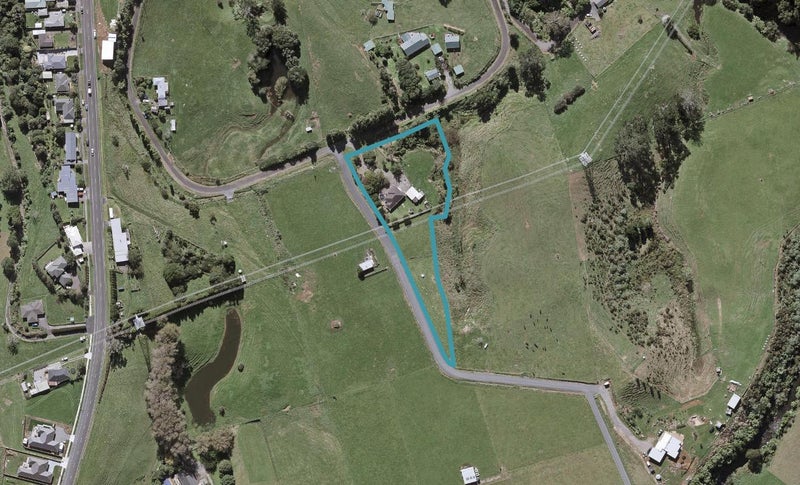 61 Saxton Road, Upper Vogeltown, New Plymouth - Carousel 1