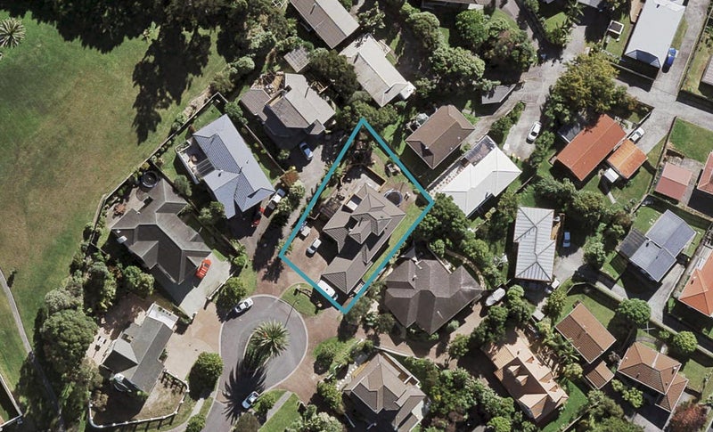 25 Capri Place, Unsworth Heights, Auckland - Carousel 1