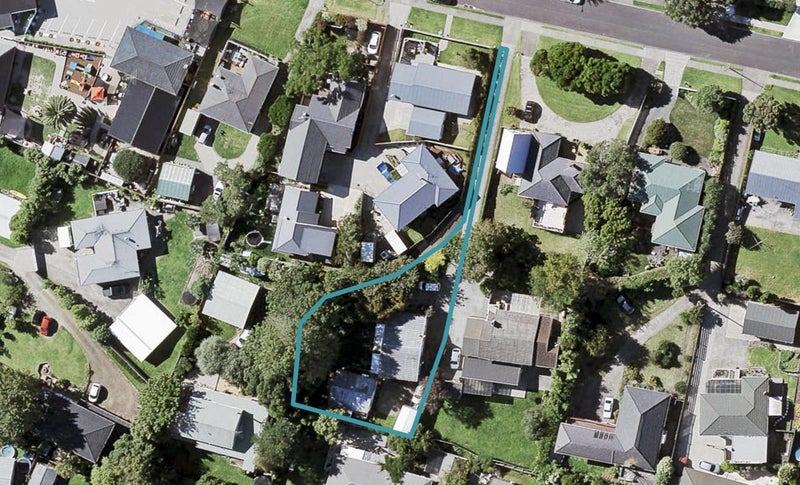 40 Baird Street, Howick, Auckland - Carousel 1