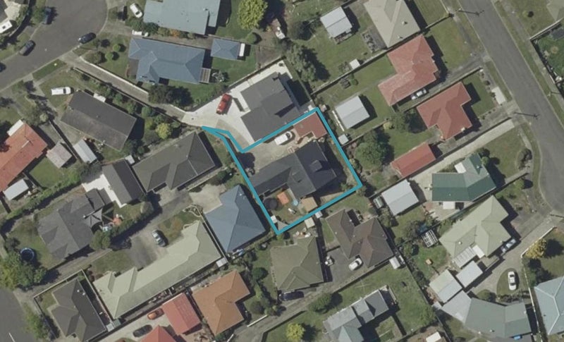6B Jones Place, Highbury, Palmerston North - Carousel 1