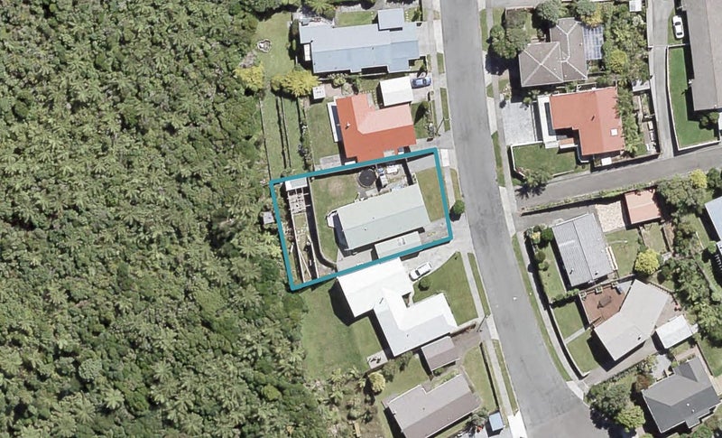 37 Mossburn Grove, Kelson, Lower Hutt - Carousel 1
