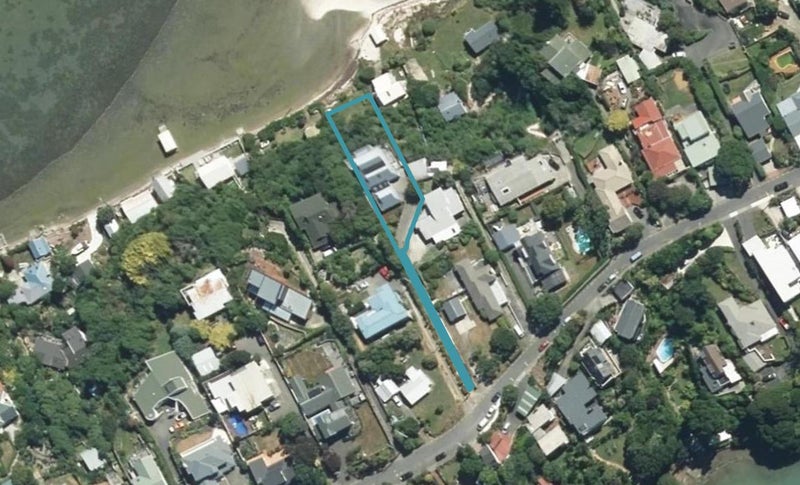 47 Seaview Road, Paremata, Porirua - Carousel 1