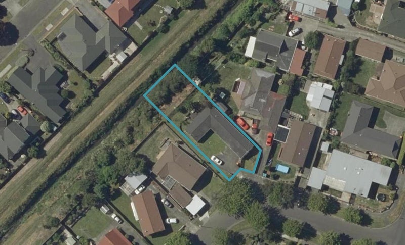 10 Chadwick Place, Highbury, Palmerston North - Carousel 1