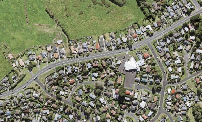 59 Hobsonville Road, West Harbour, Auckland - Carousel 1