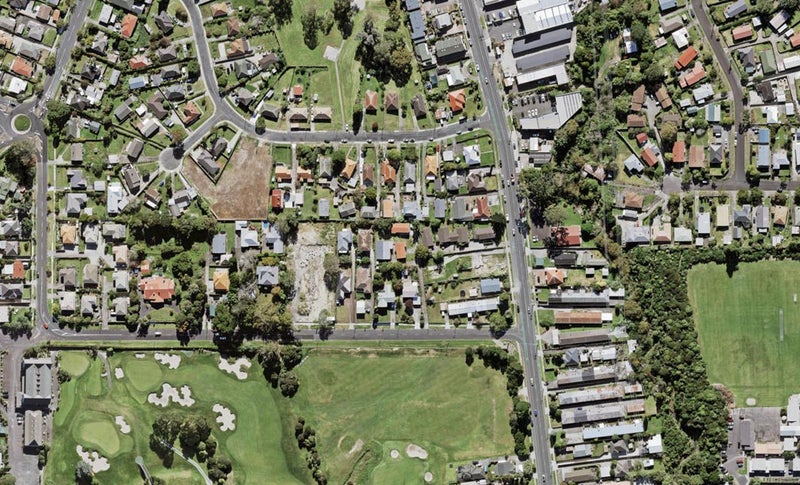 40 Links Road, New Lynn, Auckland - Carousel 1