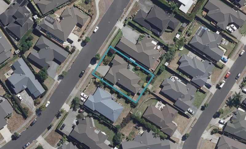 50 Somerton Drive, Huntington, Hamilton - Carousel 1
