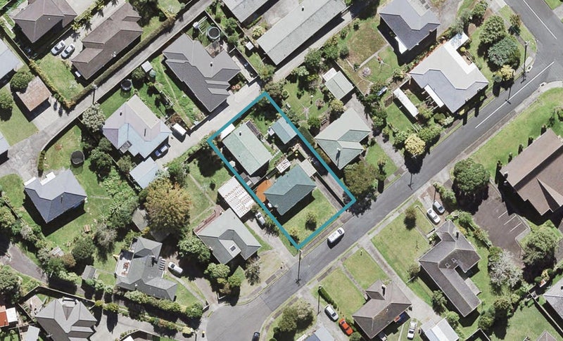 3 Boler Place, New Lynn, Auckland - Carousel 1