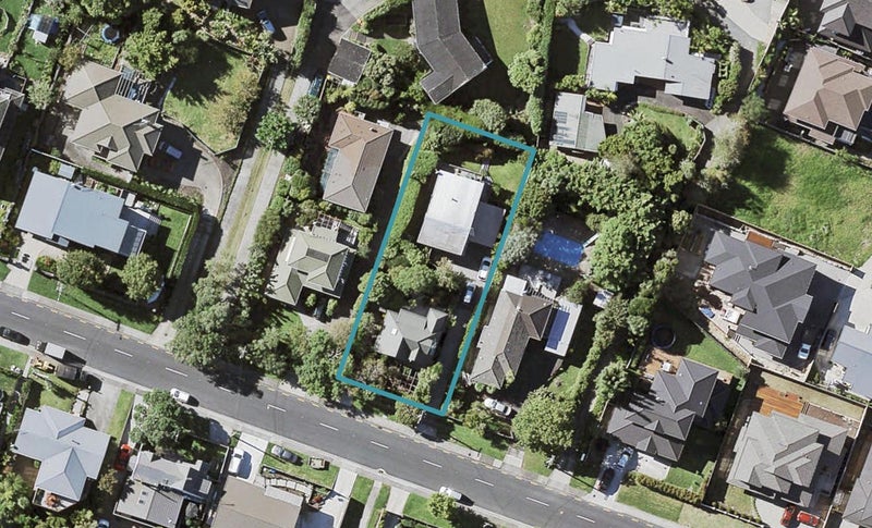 24A Beach Road, Mellons Bay, Auckland - Carousel 1