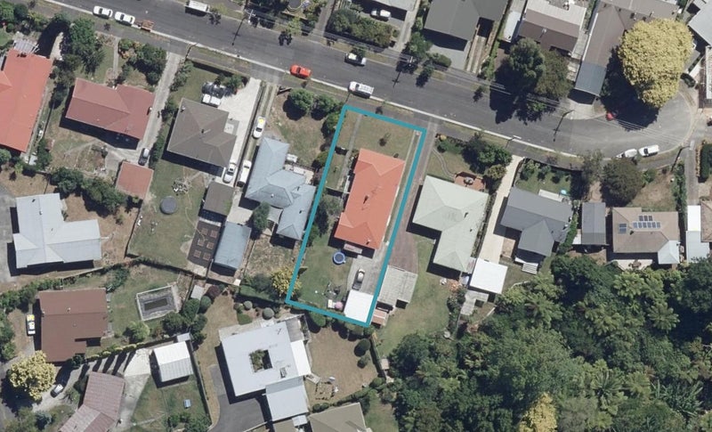 16 Eton Drive, Hillcrest, Hamilton - Carousel 1