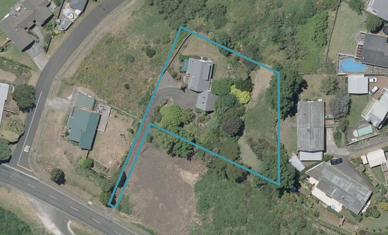 14 Montgomery Road, Otamatea, Whanganui - Carousel 1