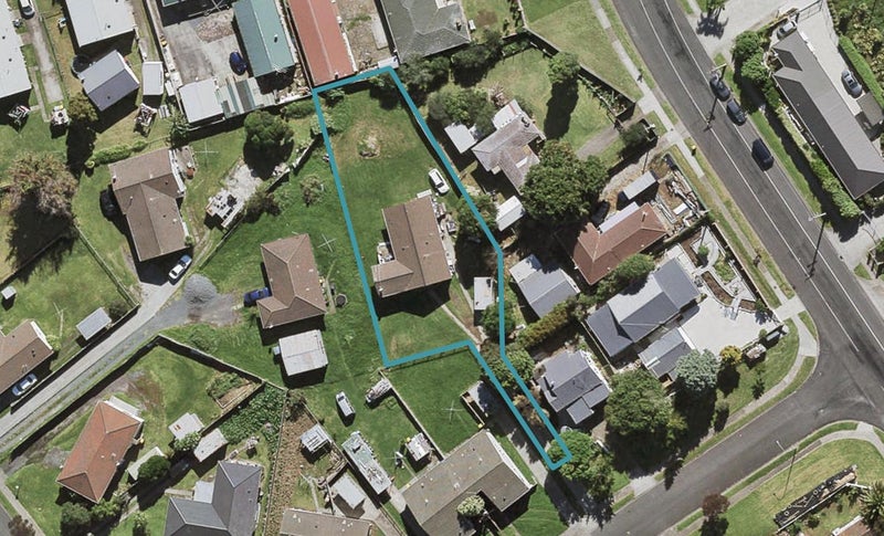 5 Molesworth Place, Mangere, Auckland - Carousel 1