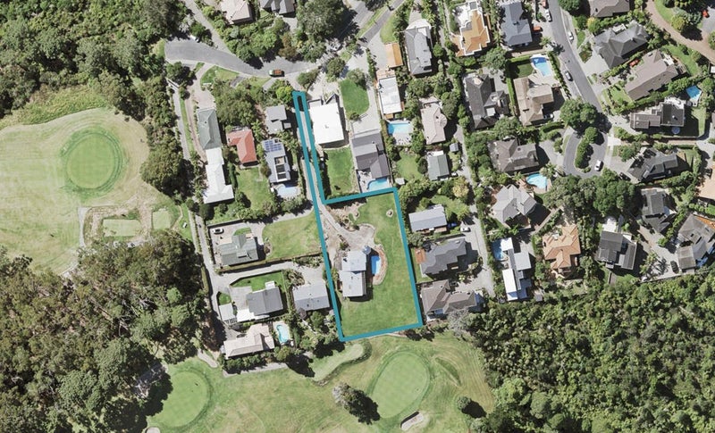 90 Park Rise, Campbells Bay, Auckland - Carousel 1