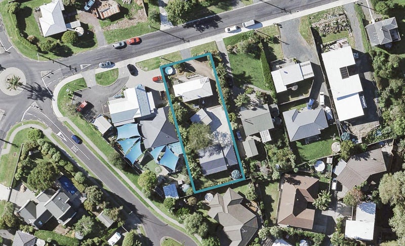 99 Third View Avenue, Beachlands, Auckland - Carousel 1