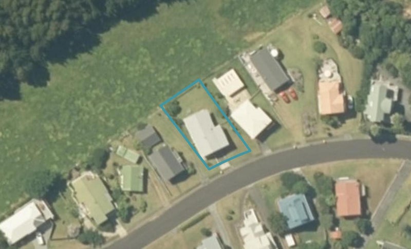 112 Tuna Place, Onemana, Whangamatā - Carousel 1