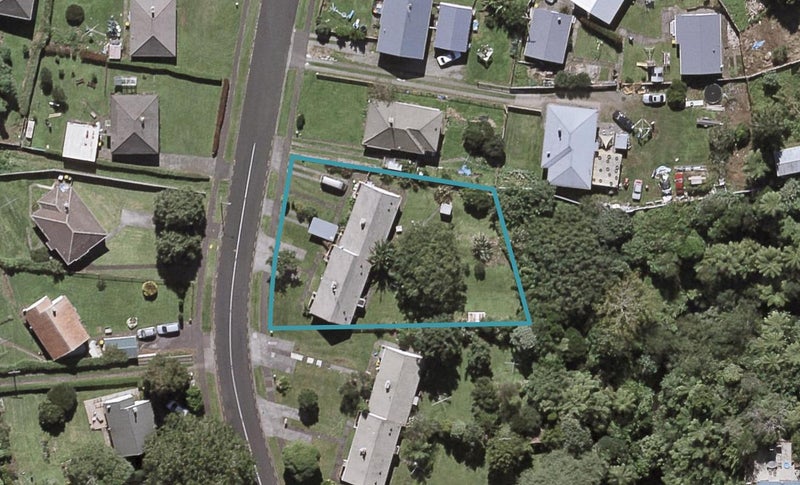 55 Glenpark Avenue, Frankleigh Park, New Plymouth - Carousel 1