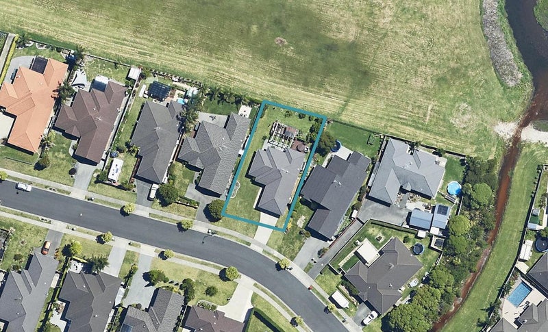 30 Carrington Drive, Papamoa Beach, Papamoa - Carousel 1