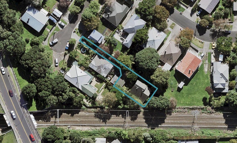 2A Seychelles Street, Morningside, Auckland - Carousel 1