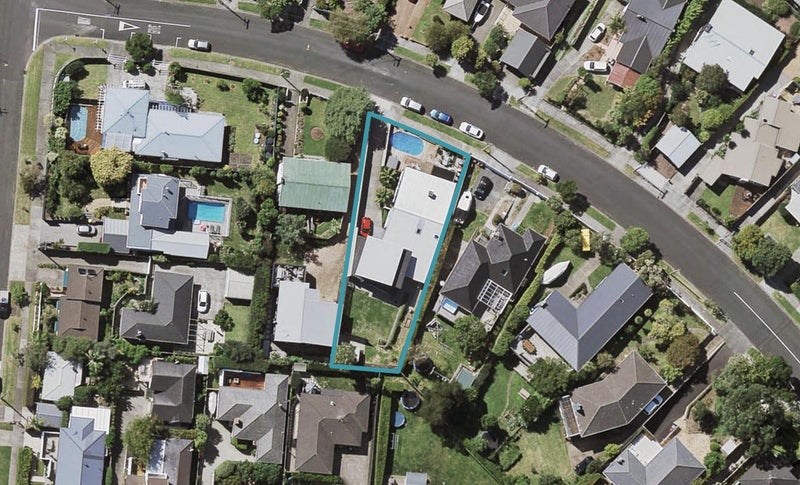 18 Blackett Crescent, Meadowbank, Auckland - Carousel 1