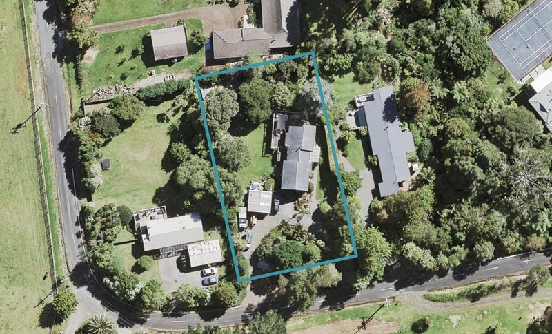 182 Carter Road, Oratia, Auckland - Carousel 1