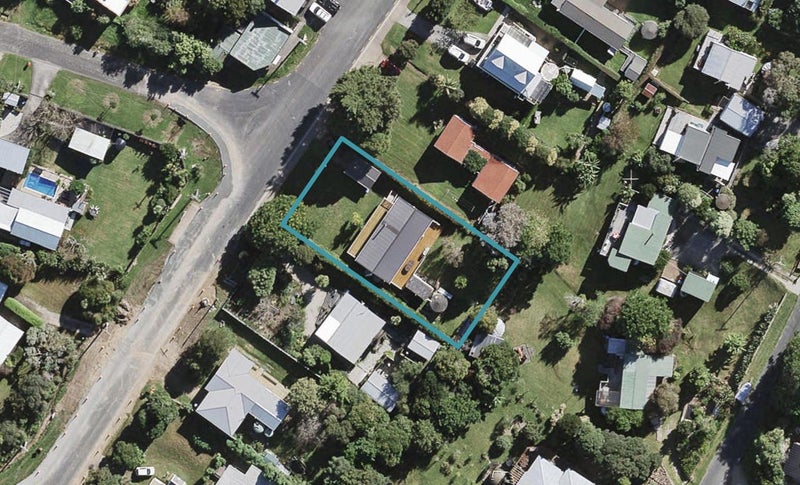 14 Moa Avenue, Oneroa, Waiheke Island - Carousel 1