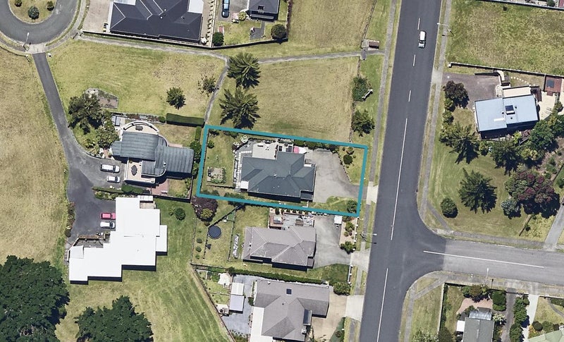 7 Ocean View Road, Coastlands, Whakatane - Carousel 1