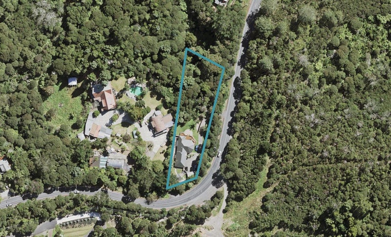 1233 Scenic Drive North, Swanson, Auckland - Carousel 1
