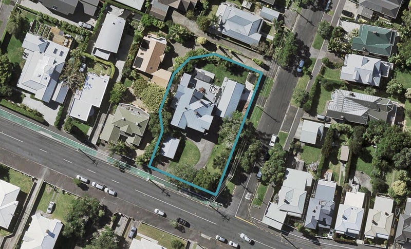 118 Calliope Road, Stanley Point, Auckland - Carousel 1