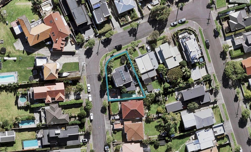 17 Winsomere Crescent, Westmere, Auckland - Carousel 1