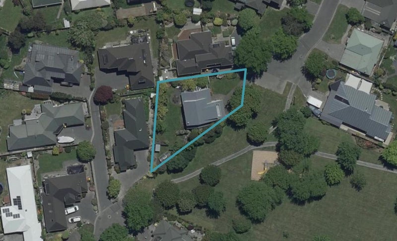 8 Audley Gate, Avonhead, Christchurch - Carousel 1