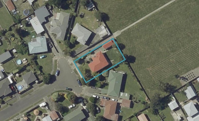 10 Drayton Place, Highbury, Palmerston North - Carousel 1