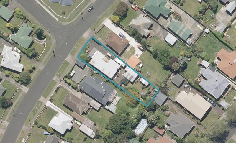 23 Selwyn Crescent, College Estate, Whanganui - Carousel 1