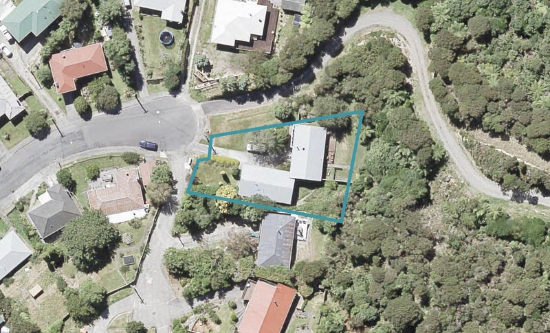 2/22 Gawler Grove, Wainuiomata, Lower Hutt - Carousel 1