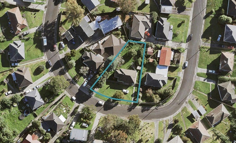 13 Sanft Avenue, Mount Roskill, Auckland - Carousel 1