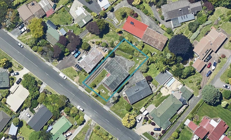100 Iles Road, Lynmore, Rotorua - Carousel 1