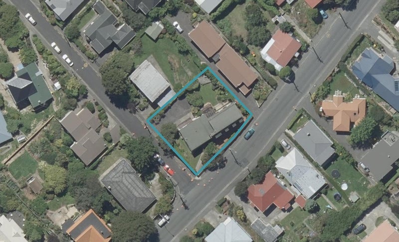 15 Signal Hill Road, Opoho, Dunedin - Carousel 1