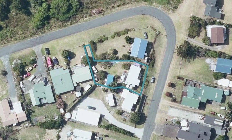 14 Kuku Avenue, Māhia - Carousel 1
