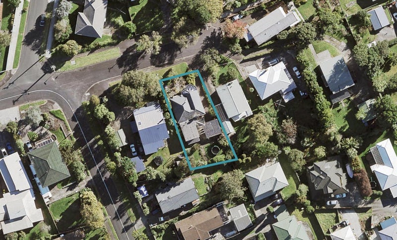 53 Batkin Road, New Windsor, Auckland - Carousel 1