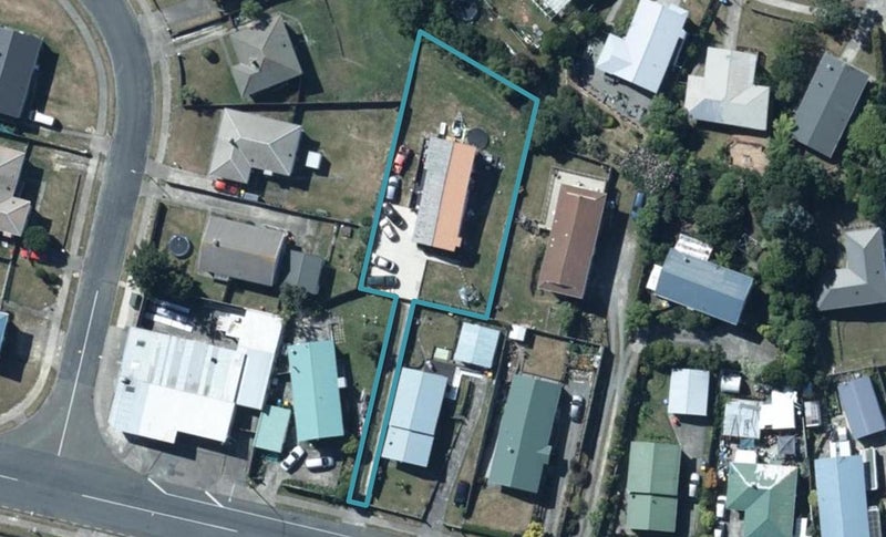 428 Warspite Avenue, Ascot Park, Porirua - Carousel 1