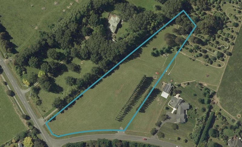 11 Valley Views, Fitzherbert, Palmerston North - Carousel 1