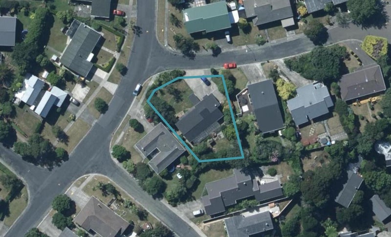 2 Charthouse Lane, Whitby, Porirua - Carousel 1