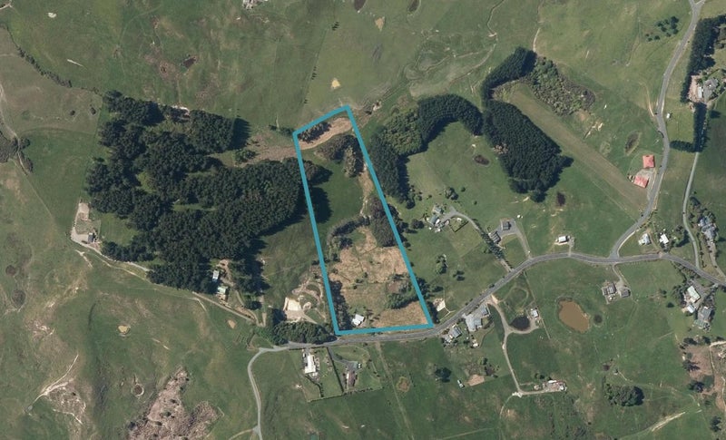 222 Valley View Road, Whangarei - Carousel 1