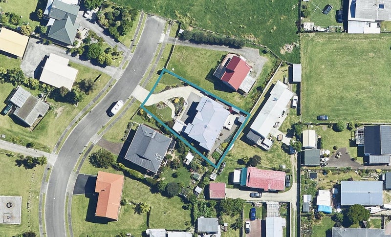 16 Ngaparaoa Drive, Maketu, Te Puke - Carousel 1