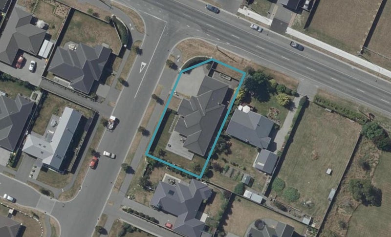1 Liffey Springs Drive, Lincoln, Lincoln - Carousel 1