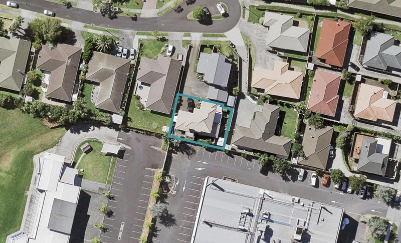11A Tolben Place, Golflands, Auckland - Carousel 1